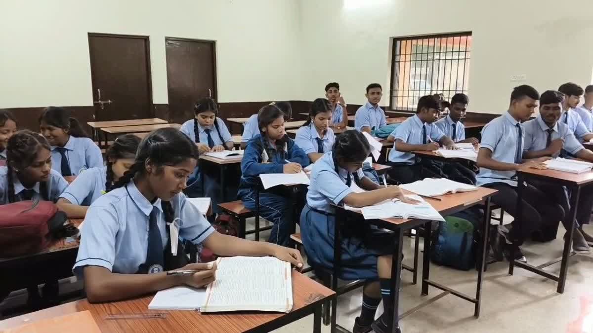Korba Launches ‘Swami Vivekananda District Mineral Trust Education Promotion Scheme’ to Support Meritorious Students from Mining-Affected Areas