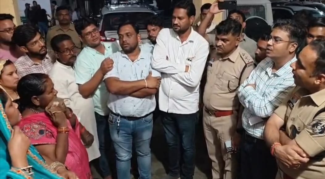 Road Protest Ends After 9 Hours in Chhattisgarh as Administration Agrees to Four Key Demands