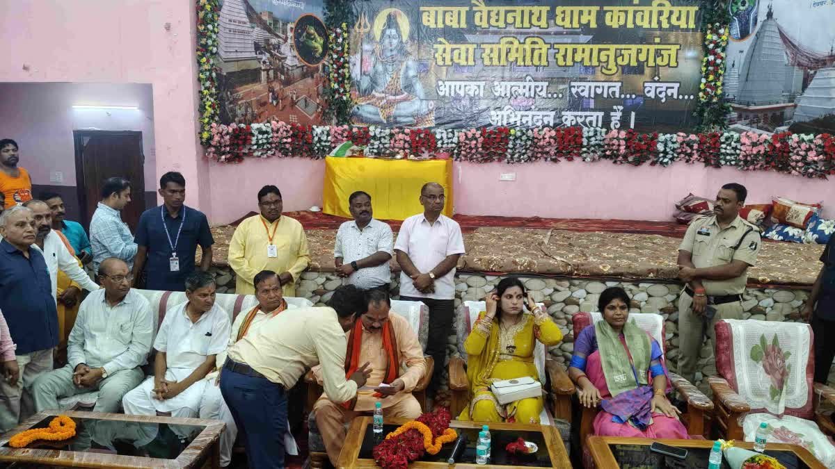 Chhattisgarh Health Minister Visits Ramanujganj, Assures Essential Hospital Facilities Within Two Months